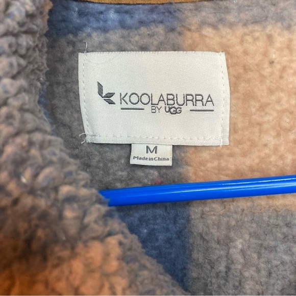 Koolaburra by Ugg Blue and Tan Oversized Teddy Shacket Size Medium - Picture 4 of 8